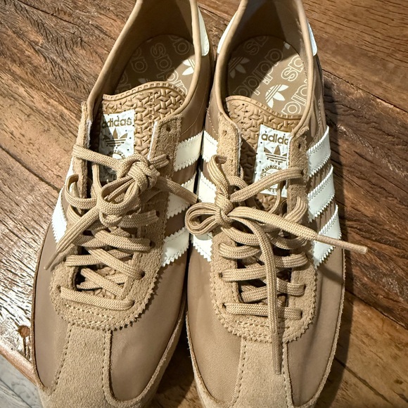 Adidas Women’s SL 72 OG Cardboard/Off-White/Gum Sneakers - Picture 2 of 6